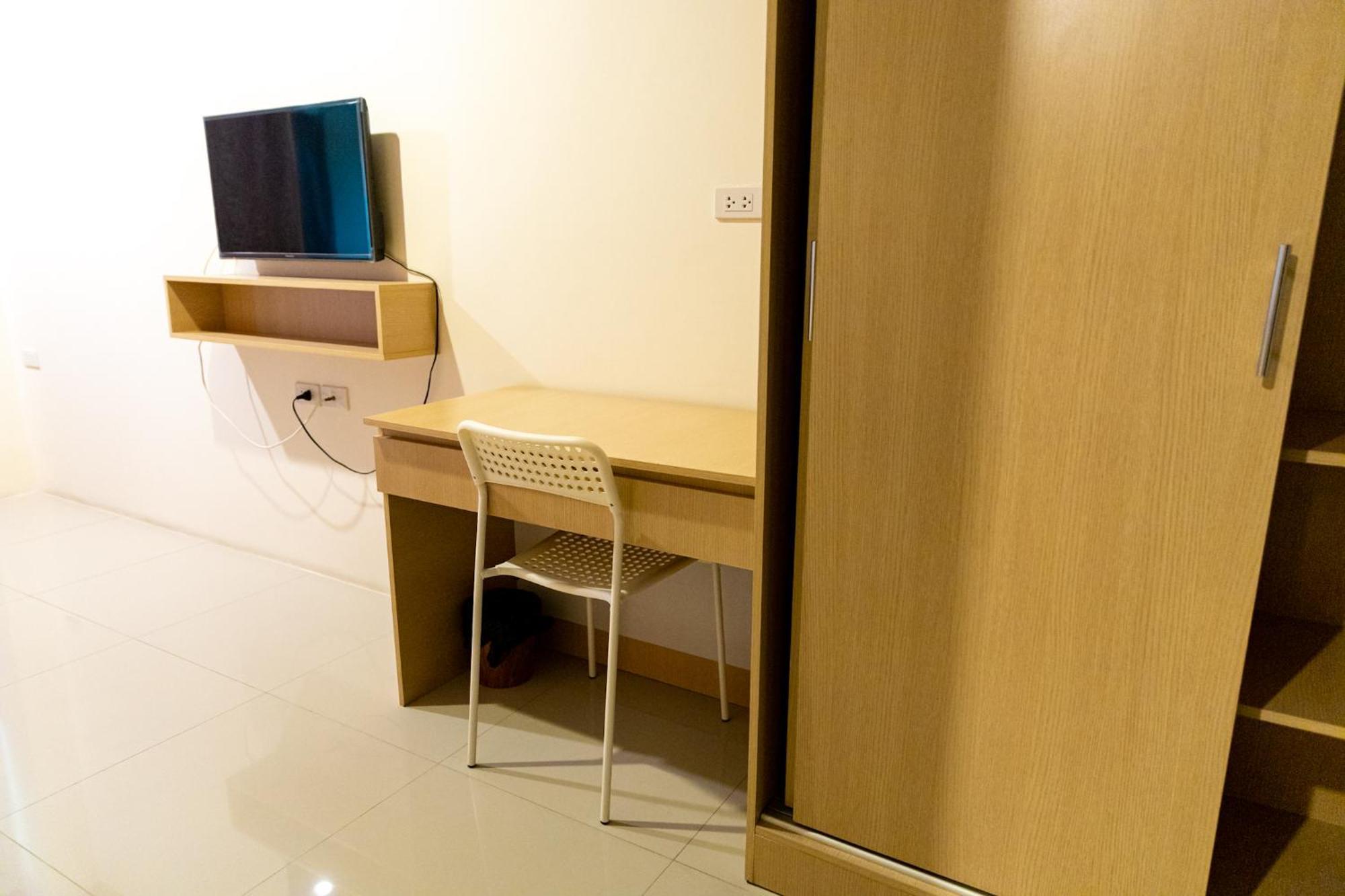 Sixty Star Love Place Hotel กรุงเทพมหานคร ภายนอก รูปภาพ